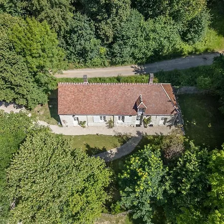 Vakantiehuis La Belle Aux Bois Morienval